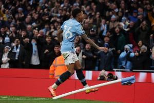 TA：萨维尼奥接近与曼城续约至2031年，曼城夏窗拒绝热刺报价