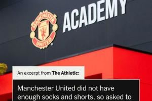 沦落至此！曼联U13迎战埃弗顿时装备不足 向对手借球袜和短裤出战