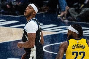  阴阳怪气点谁呢！特纳：不反感锦标赛球场 看着比黄色顺眼多了