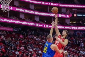  Spears：申京是联盟前15球员 我认为在低位他比约基奇更强