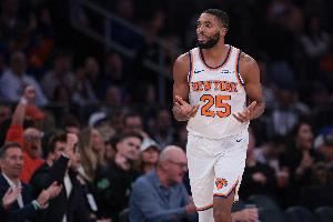  大桥：我们投丢了很多三分失误也不少 球队还有很大提升空间