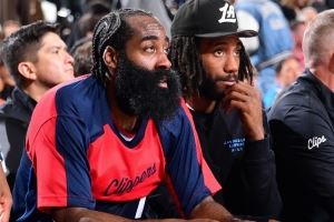  快船若重建哈登和小卡留谁？白巧克力：哈登 因为他会打82场