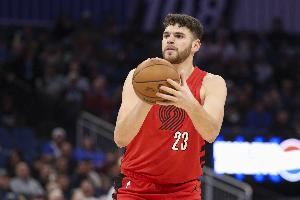  差点两双！克林根9中4&三分4中0拿9分10板3帽