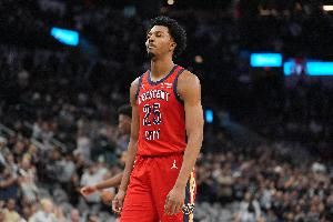 墨菲：不要放弃我们&赛季还很长 球队会发生很大的变化