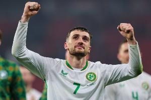  爱尔兰英雄！23岁帕洛特世预赛2场包办5球，抢6分带队杀进附加赛