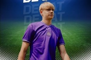  图片报：多特正关注17岁比利时小将德凯特及16岁瑞典前锋菲林